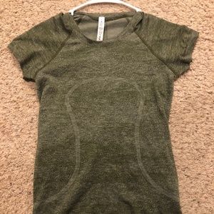 swiftly tech short sleeve Lululemon shirt